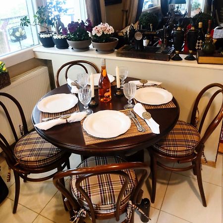 Classic Apartment With Beautiful View カストリア エクステリア 写真
