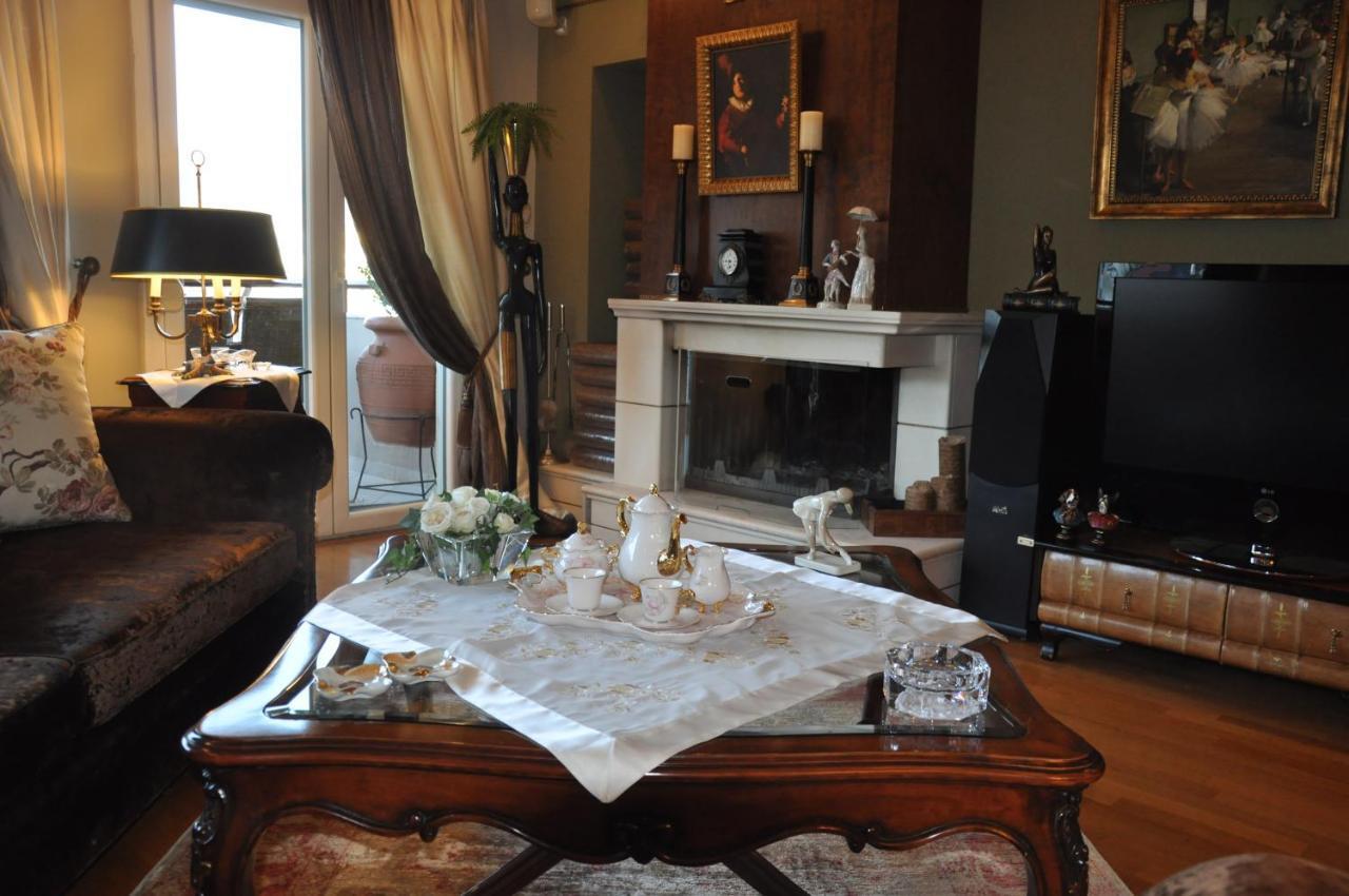 Classic Apartment With Beautiful View カストリア エクステリア 写真